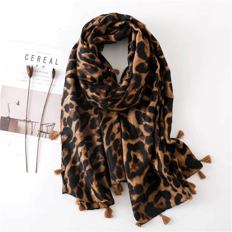 Autumn And Winter Snake skin luxury rose-spotted ladies wild leopard scarf female long scarf shawl thin brown fashionable scarf
